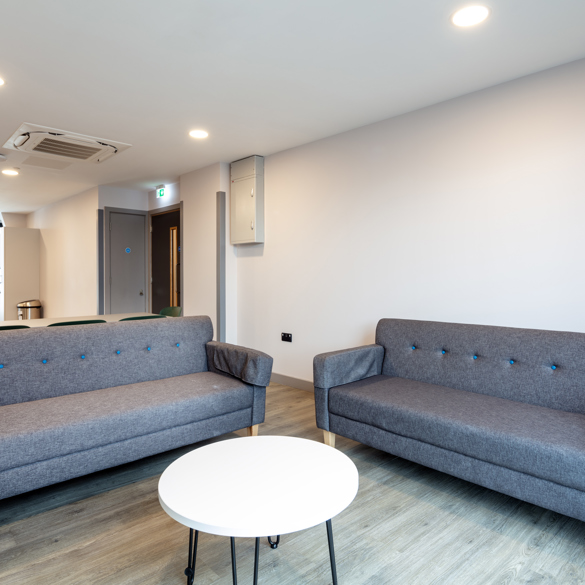 Cluster Couch