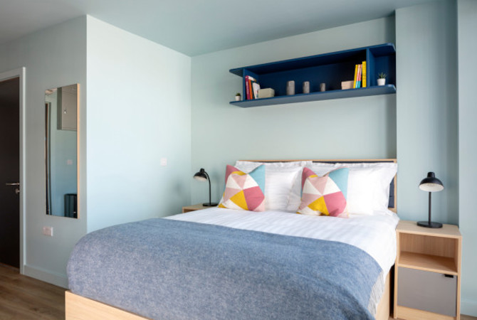 Comfortable Double Room for City Break