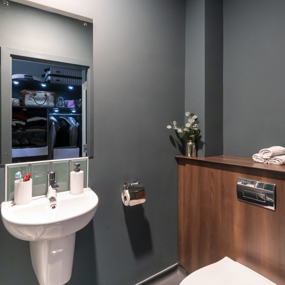 Copley Bathroom2