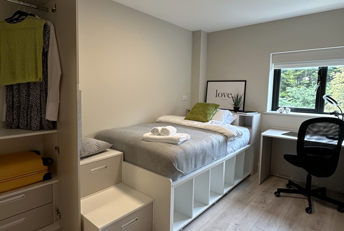 Superior Ensuite