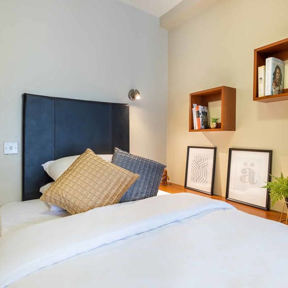 HL G Room1lr 3